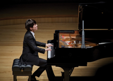 Cho Seong-jin - People